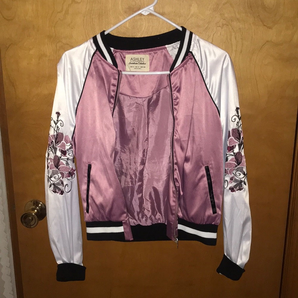 Bomber jacket - Picture 3 of 3